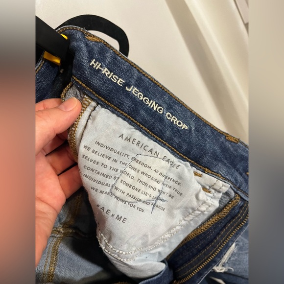 American Eagle sz10, Great Condition, NE(X)T Level Stretch, HI-Rise Jegging Crop - Picture 5 of 5